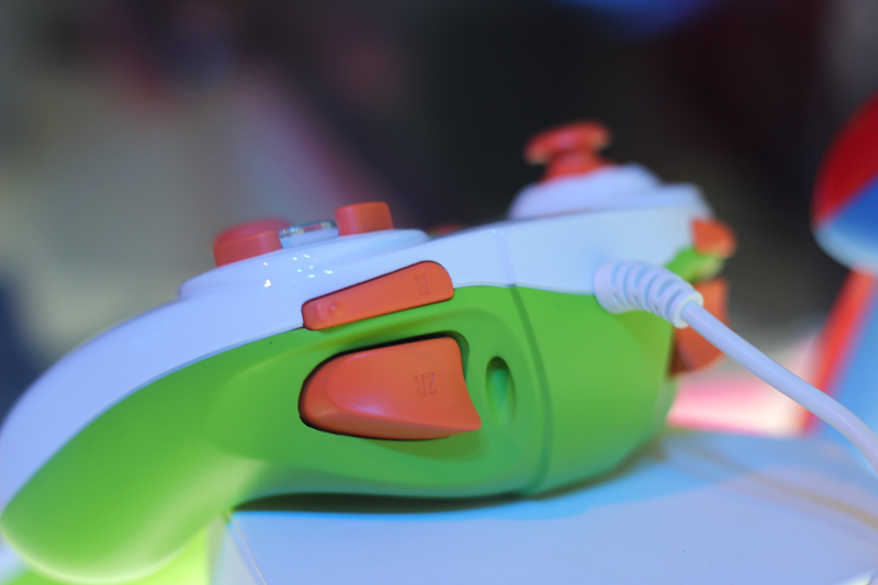 Illustration for article titled The New Wii U GameCube Controllers Are Super Hot